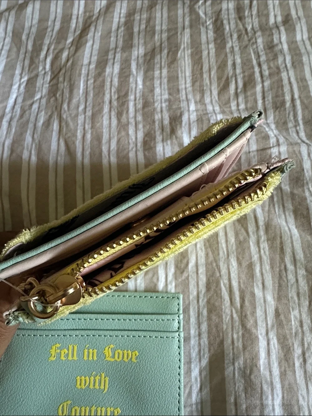 Juicy Couture compact card